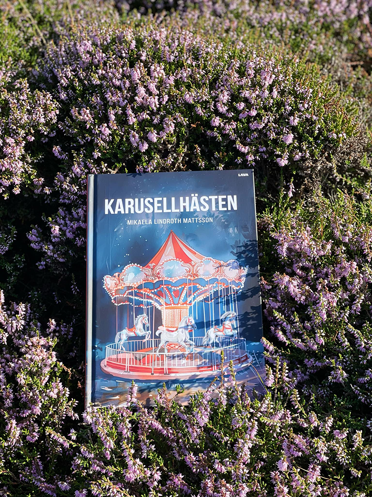 karusellhasten-blommor-2